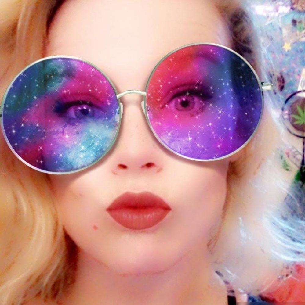 Meet your Posher, Nikki